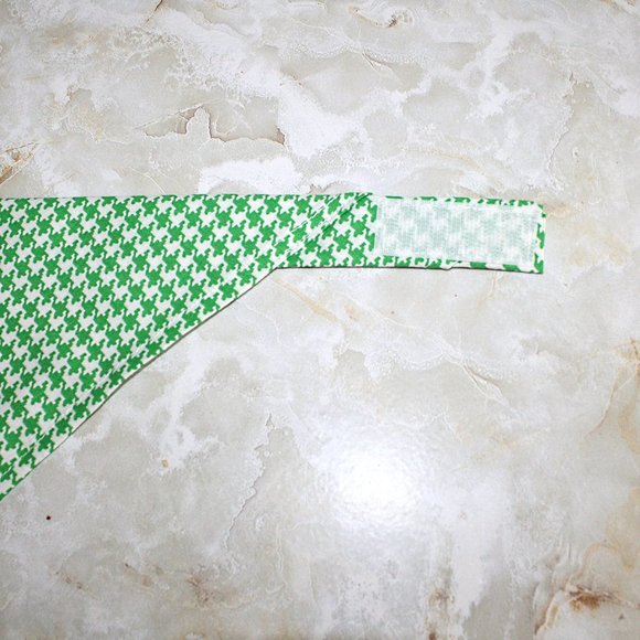 Hand Crafted Cat Hand Crafted Green Houndstooth Cat Bandana Velcro
